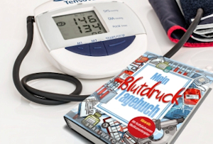 Blutdruck-Tagebuch – Blutdruckpass zum Notieren
